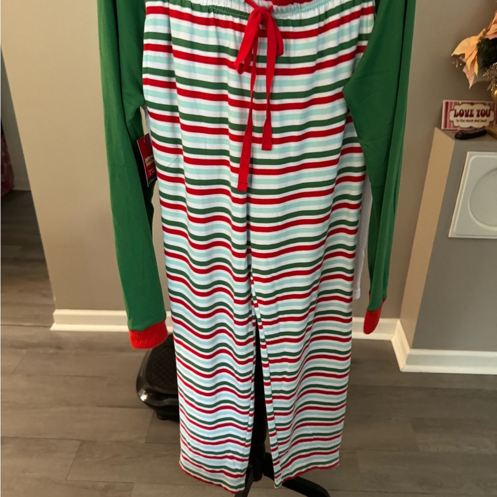 Jammies for the family Papa Elf - Picture 5 of 5